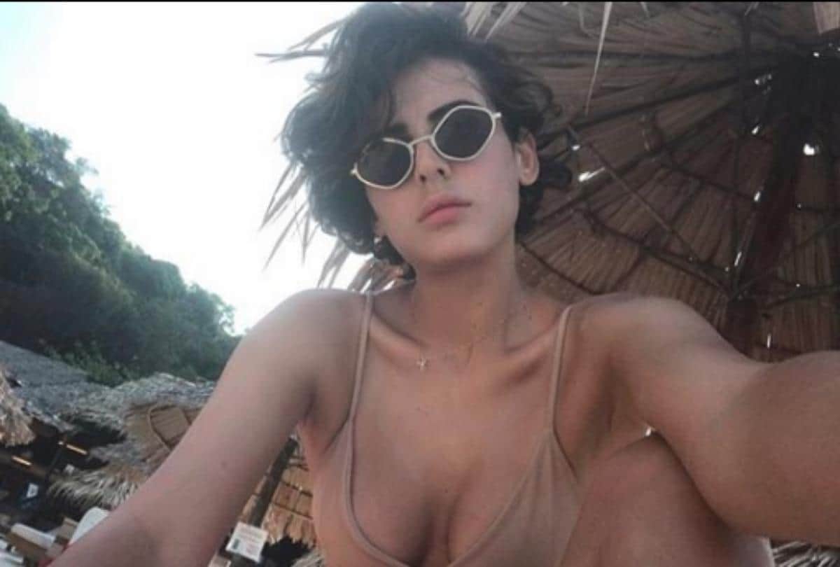 mandana karimi topless photos viral on social media