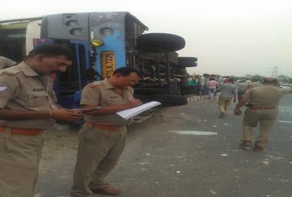 17 people killed in Volvo bus accident on Etawah mainpuri highway