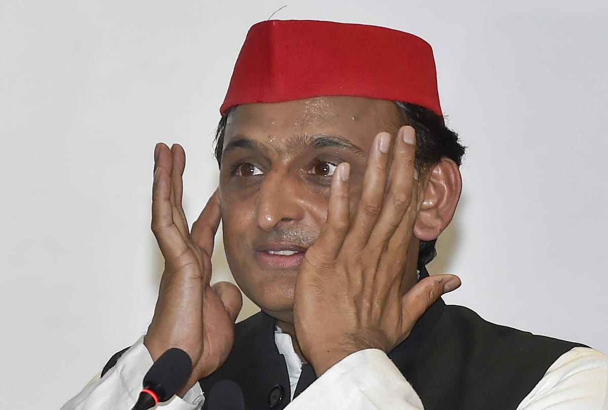 akhilesh yadav blame bjp government for security issue of girls