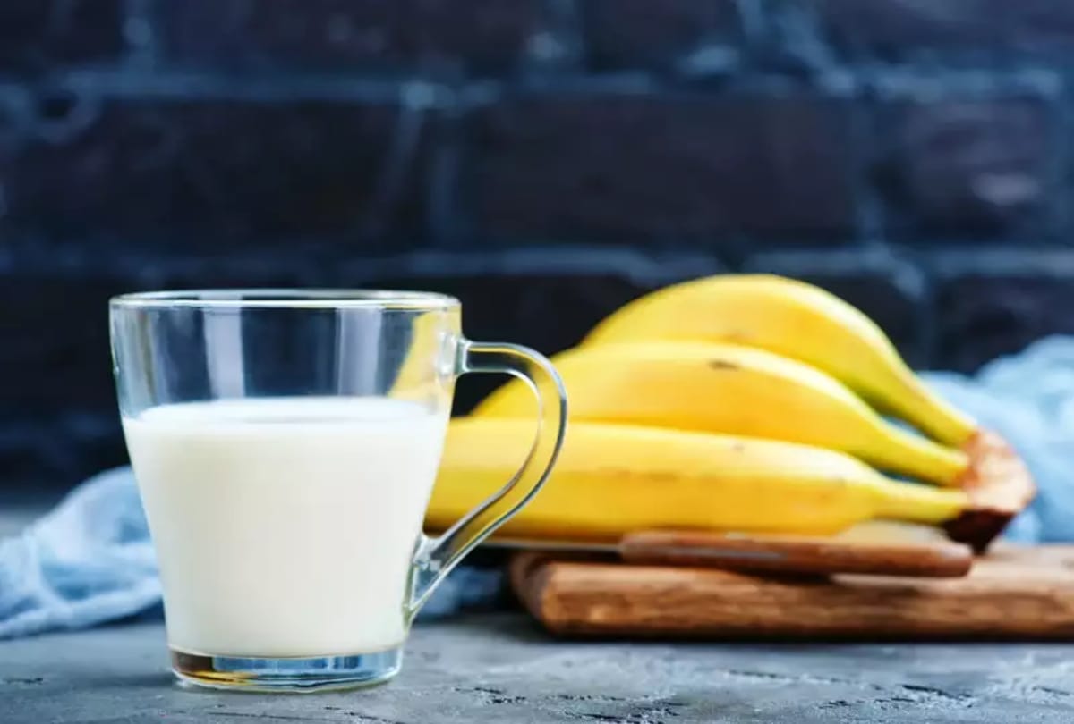 Don't eat banana from road side hawker, may cause danger