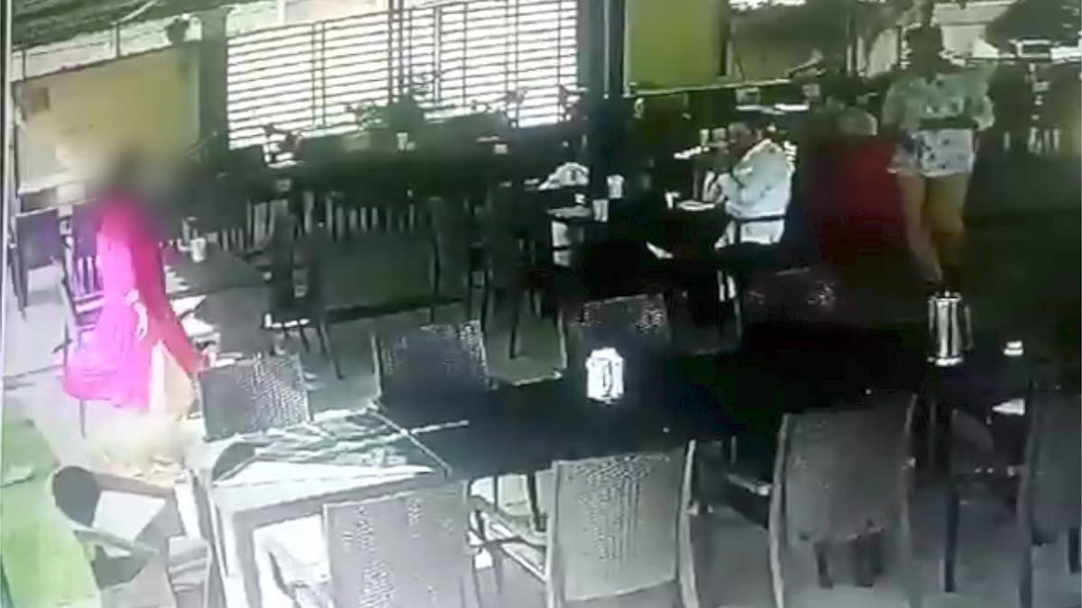 Who is this woman with bhayyuji maharaj, whom he met in restaurant a day before suicide