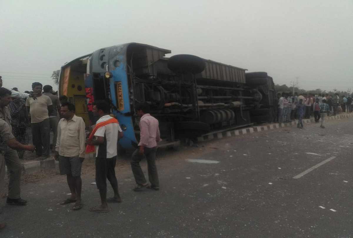 17 people killed in Volvo bus accident on Etawah mainpuri highway