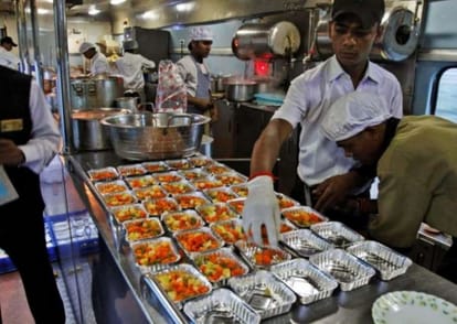 irctc will soon start live feed of base kitchen on a mobile app
