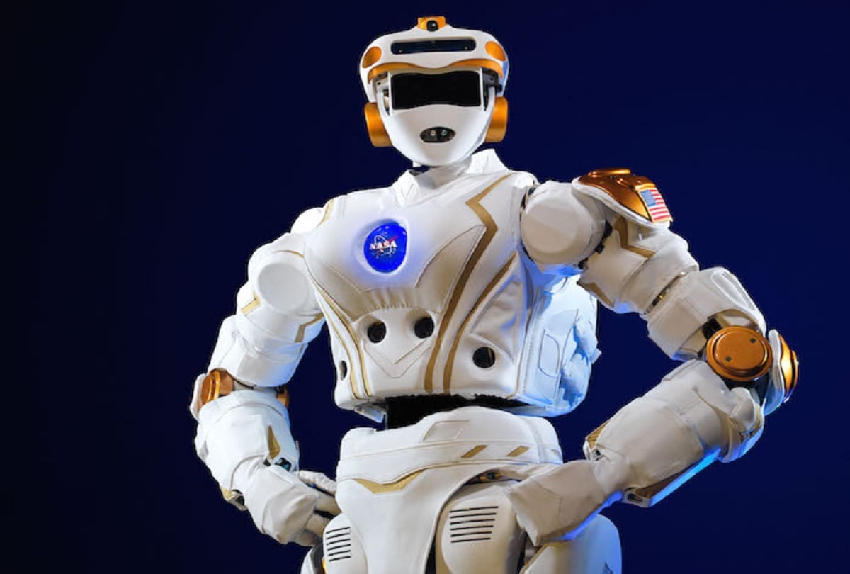 Robots will stand with soldiers in the battlefield