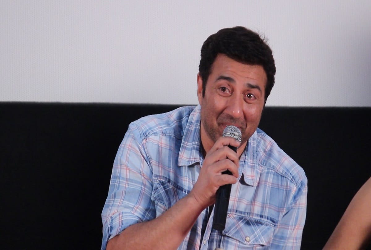 sunny deol emotional for bobby deol
