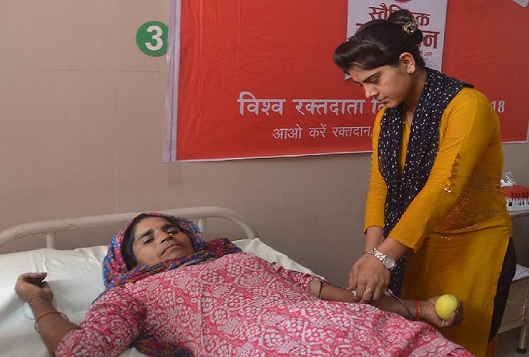 World Blood Donor Day: People with great enthusiasm donated blood, see photos