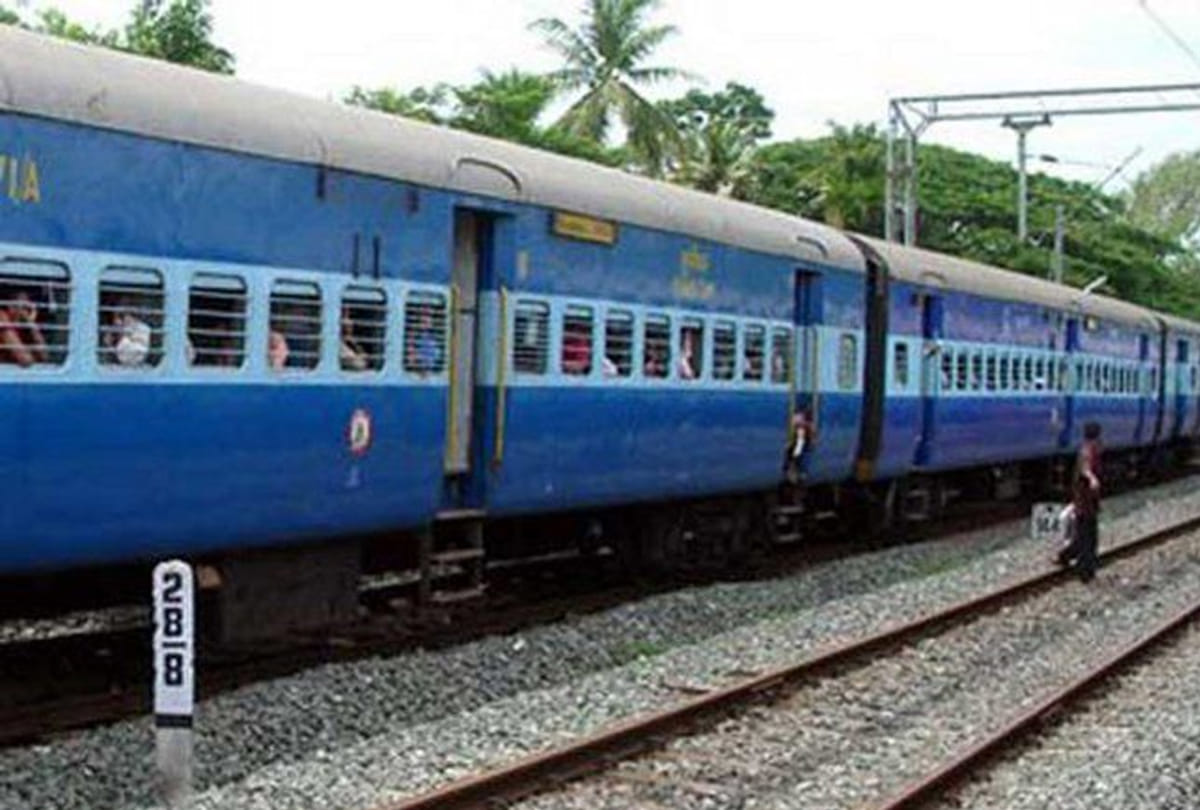 Sabarmati Express will not arrive at Jhansi-Kanpur route for forty two days