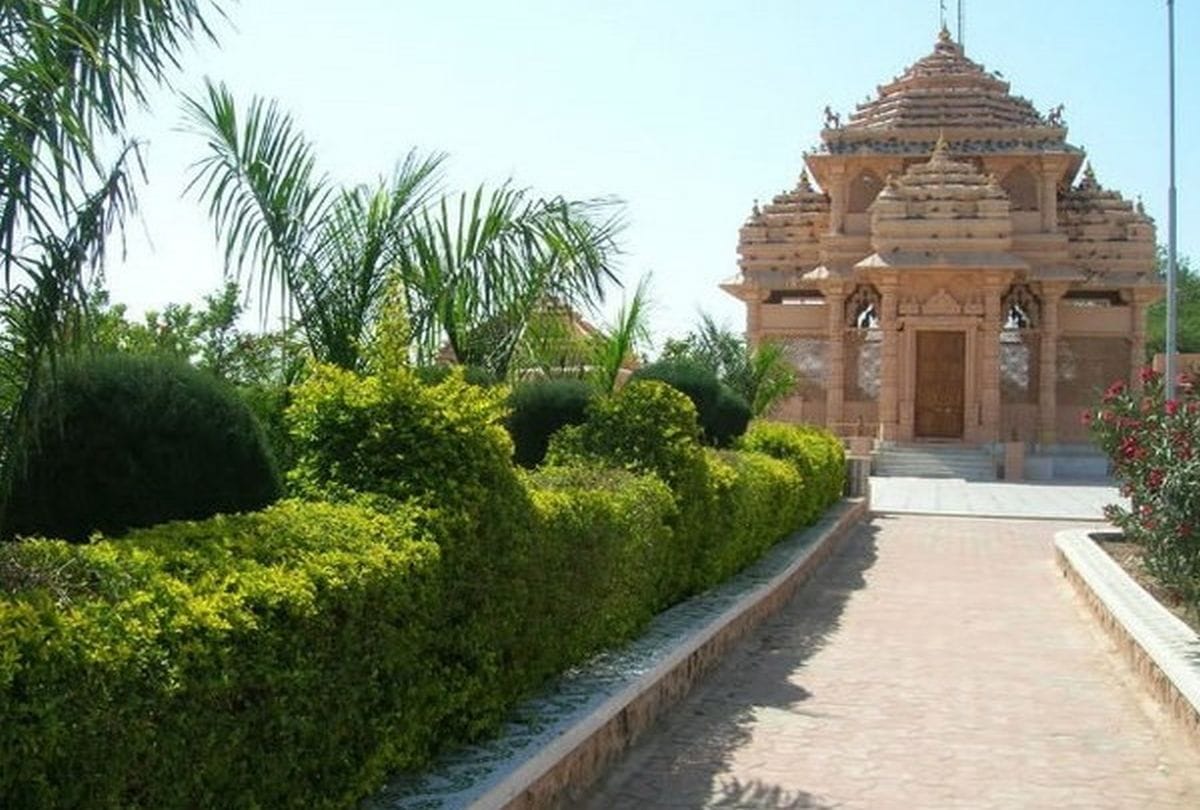 A Temple where a Muslim woman is worshipped as dollar mata in Gujarat