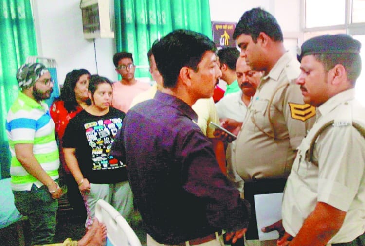 बुजुर्ग दंपती को नशीला पदार्थ सुंघाकर गहने और नकदी चुरार्ई