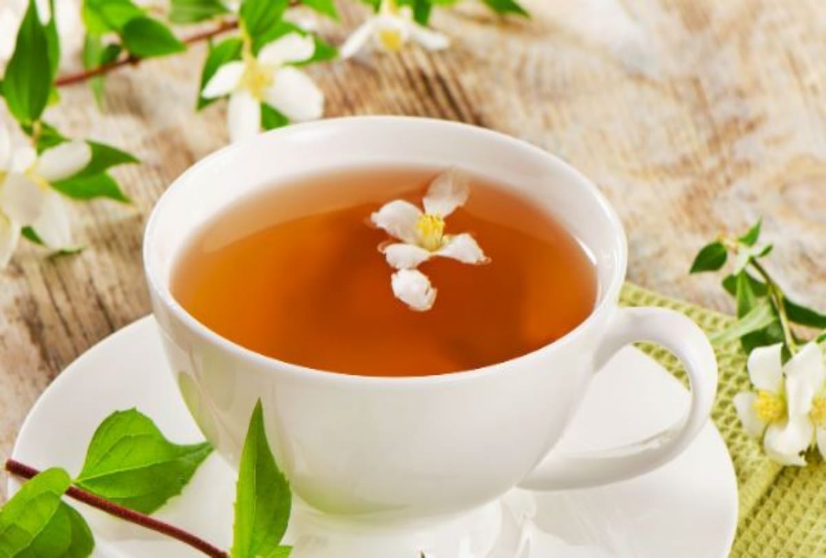 Effective flower teas that helps in losing weight