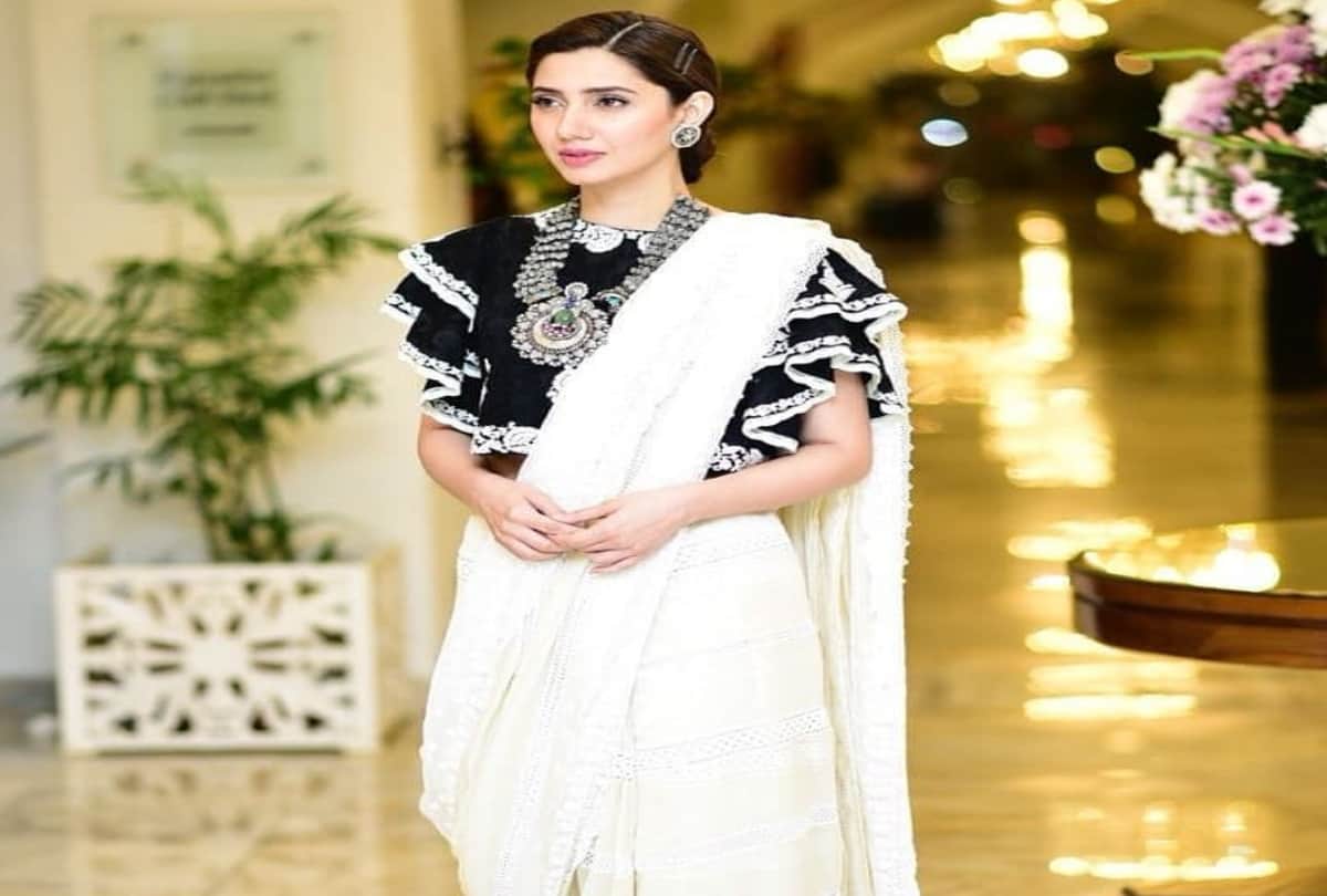 Pakistani media denie news about Mahira Khan engagement said it is rumour