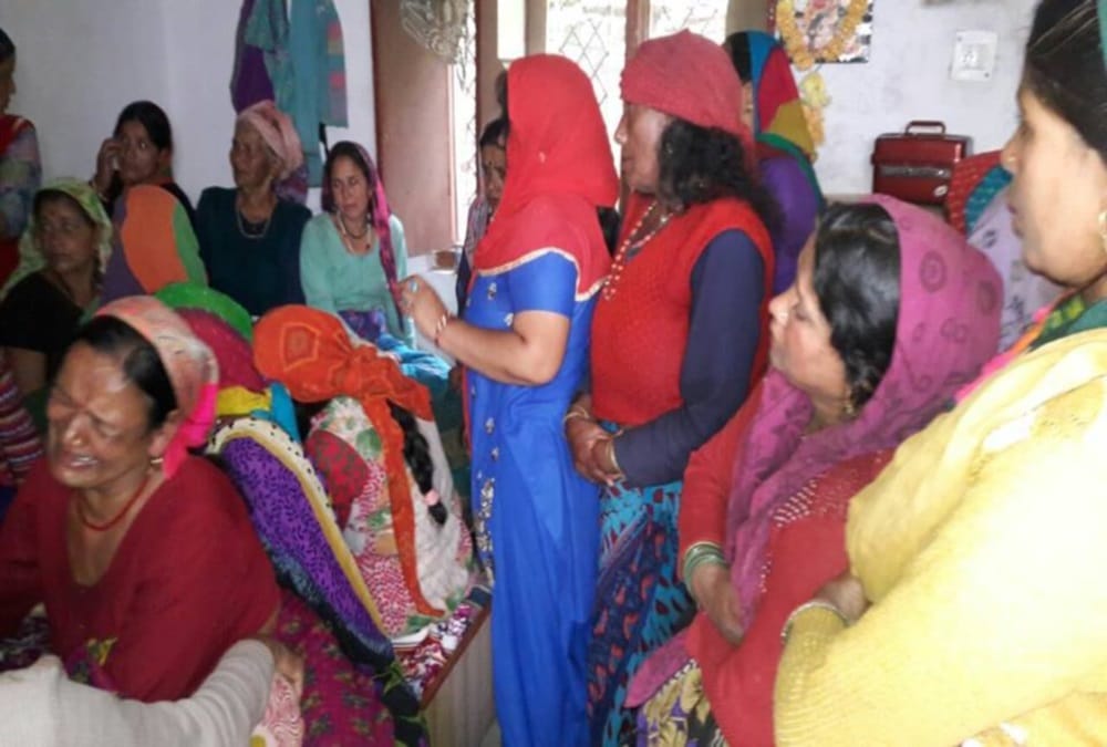 Martyr manvendra singh family emotional photos