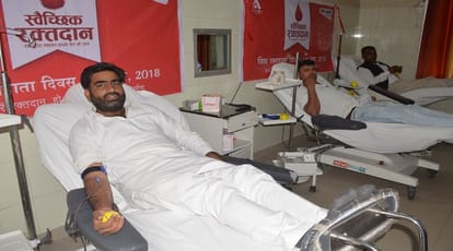 Blood Donation Camp on behalf of Amar Ujala Foundation