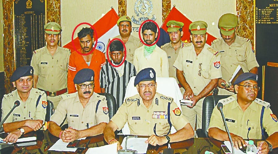 Two people who were robbed in Meerut city were arrested