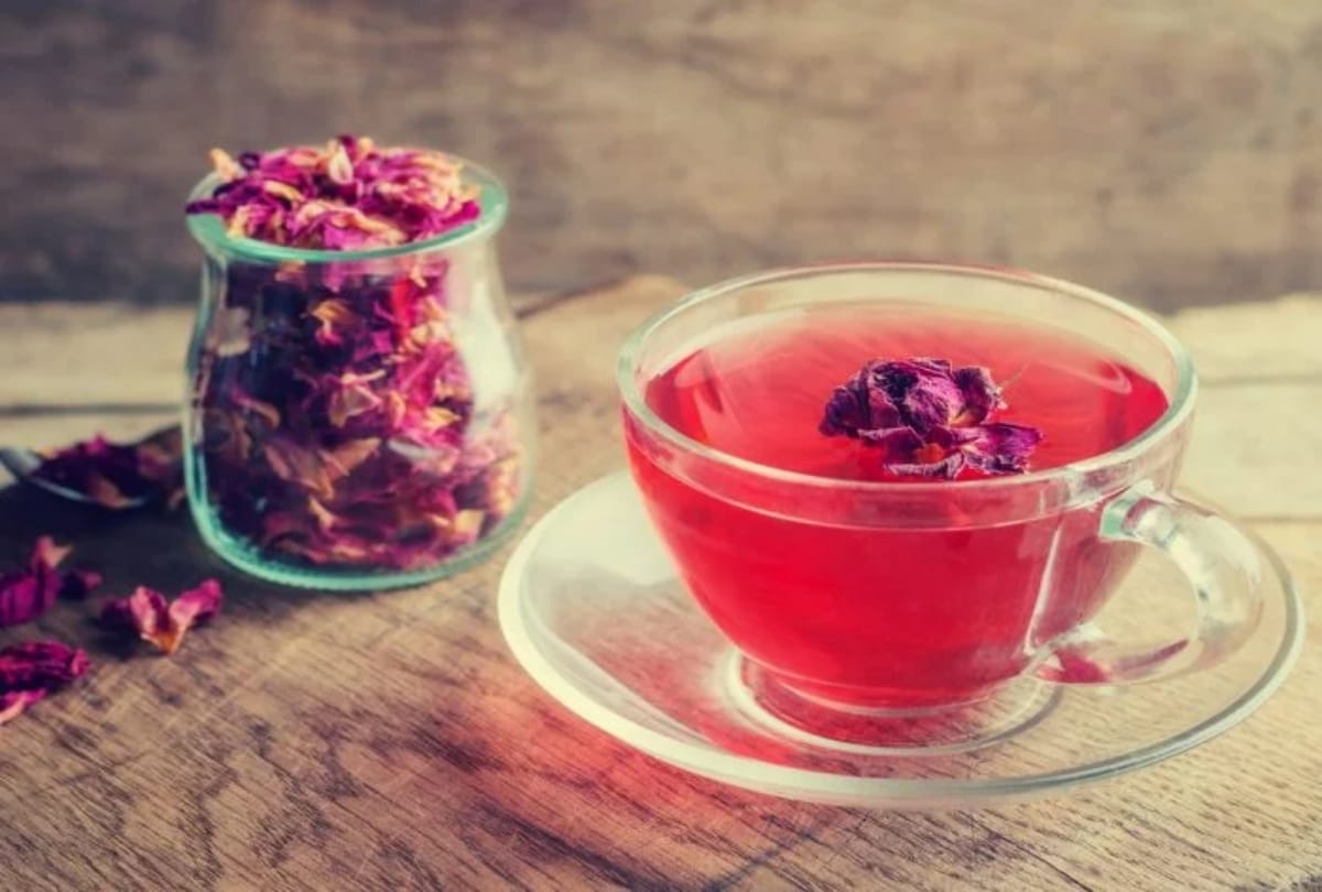 Effective flower teas that helps in losing weight