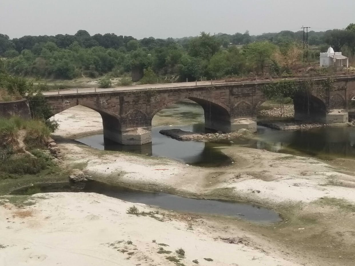 400 किमी दूरी तय कर जिले में आती है सई नदी