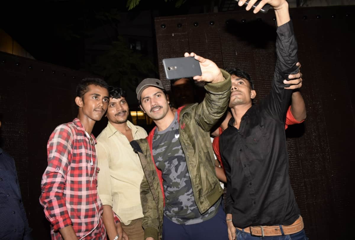 how is look bollywood celebrities in off screen