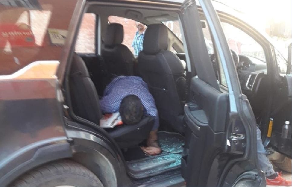  Photographs of suspects militants who fire upon shujaat bukhari