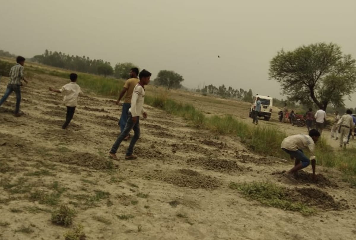 villagers attacked on forest department team in BKT