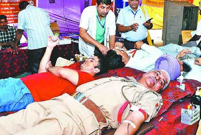 amar ujala blood donation camp on world blood donar day