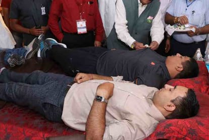 amar ujala blood donation camp on world blood donar day