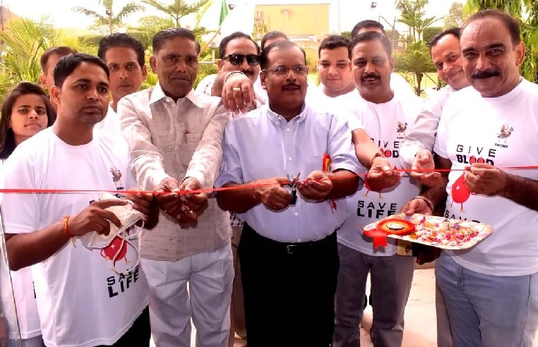 113 donated blood at amar ujala camp
