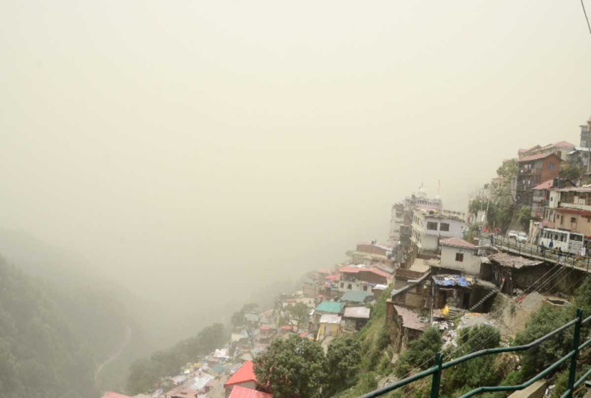 shimla weather forecast whole Himachal wrapped in thick dust sheet