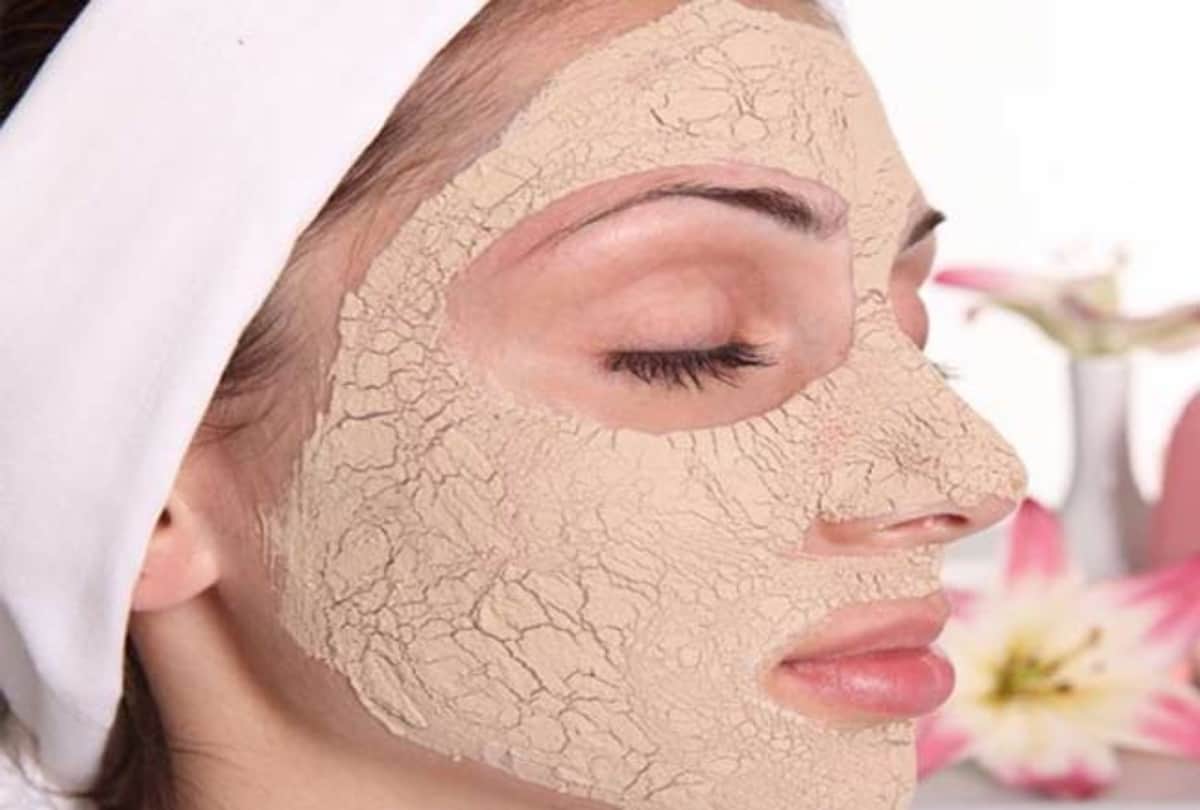 coronavirus lockdown beauty tips homemade rose petal face pack for glowing skin