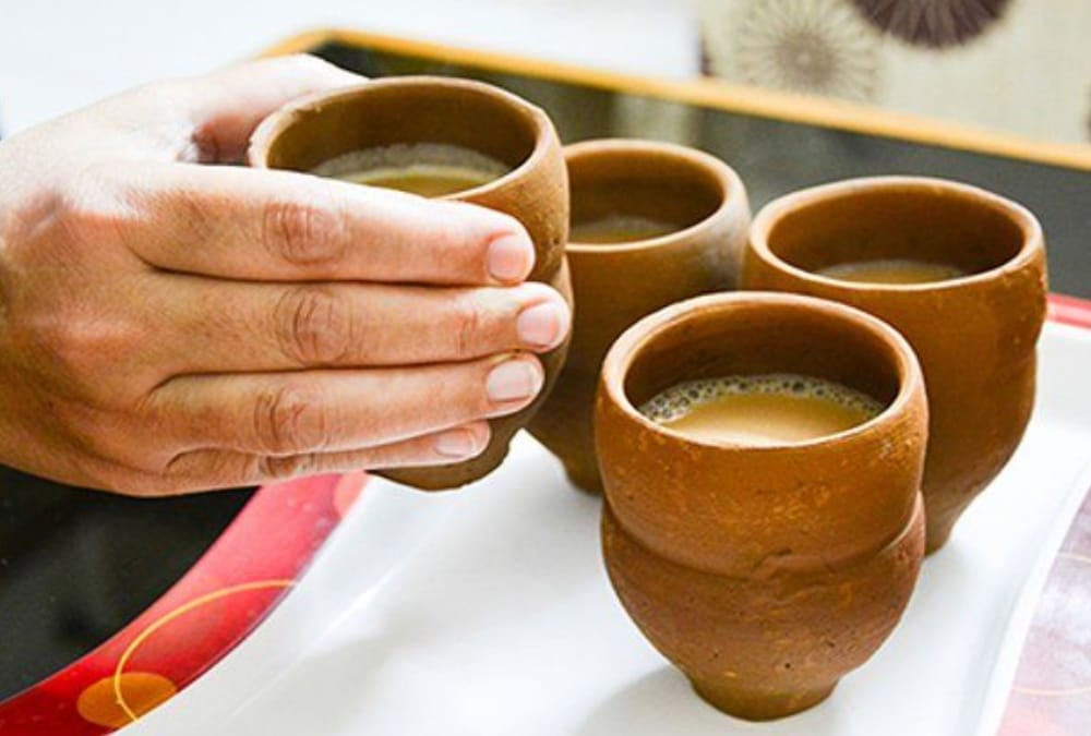 400 railway stations to use earthen pots, glasses for serving tea, lassi to passengers