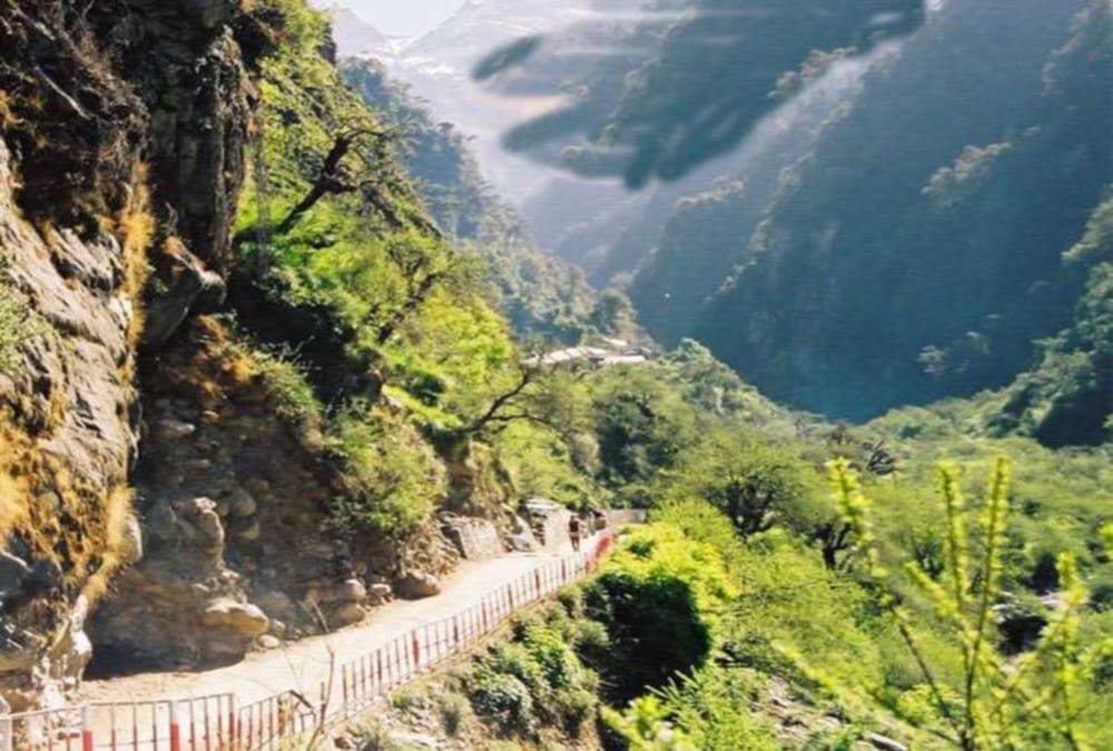 Porter missing on Yamunotri trek