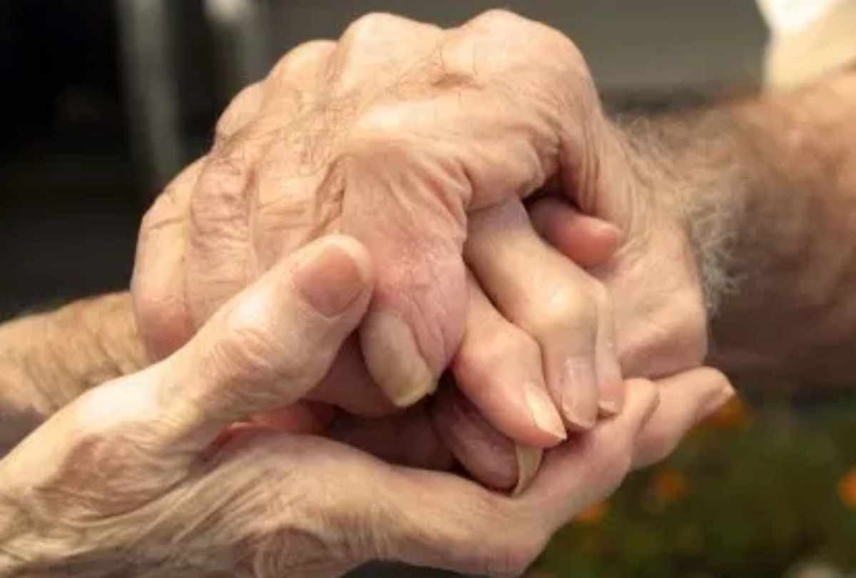 specialist says, do not ignore your old parents