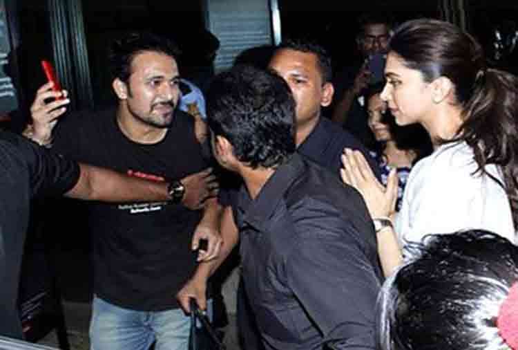 deepika padukone request the boy but he forcely did what he do everyone shocked
