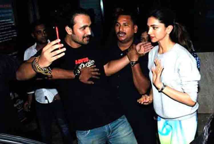 deepika padukone request the boy but he forcely did what he do everyone shocked