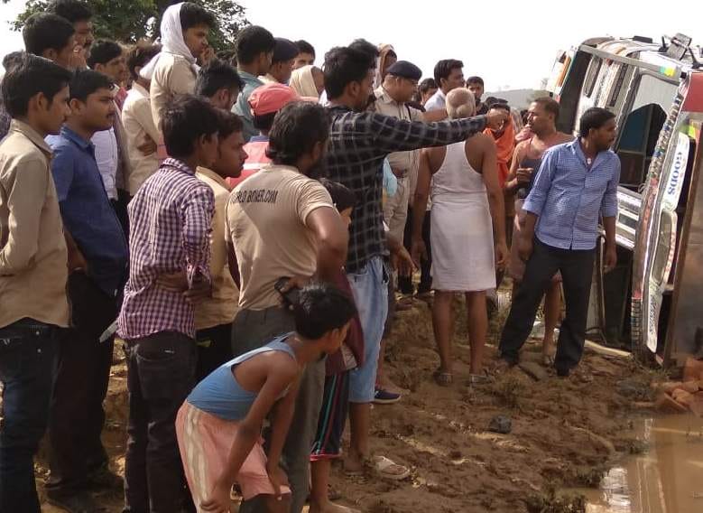 Three labour killed in road accident