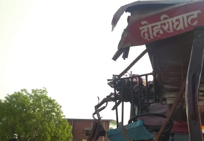 UP roadways bus and truck collision in azamgarh two killed