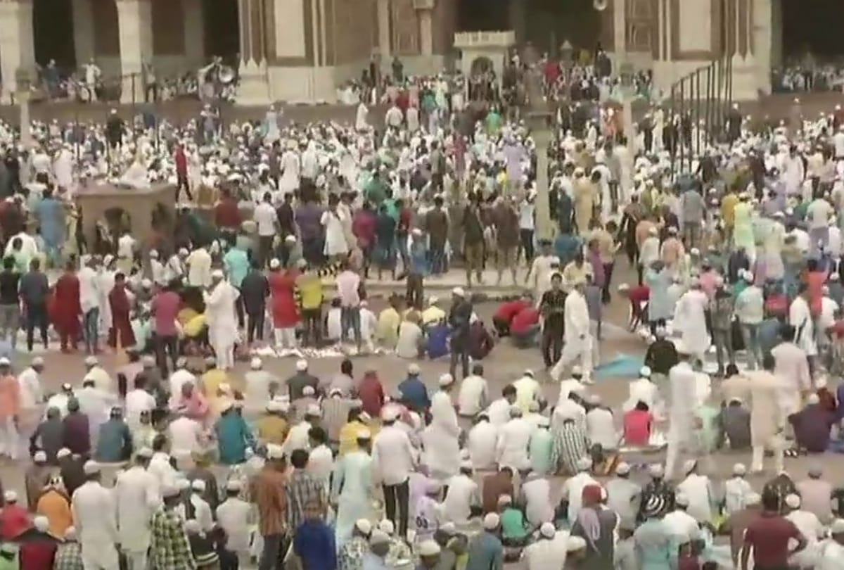 photos of eid celebration in delhi ncr and all about eid importance