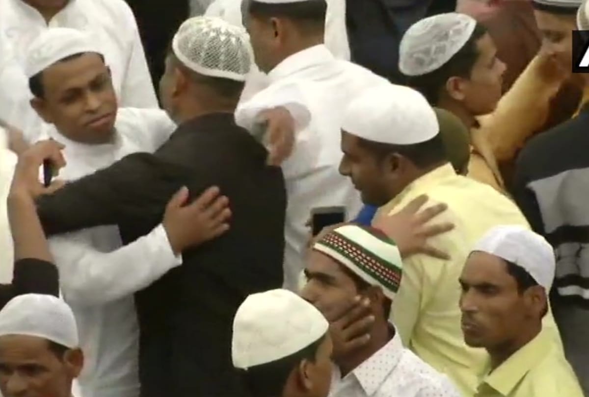 photos of eid celebration in delhi ncr and all about eid importance