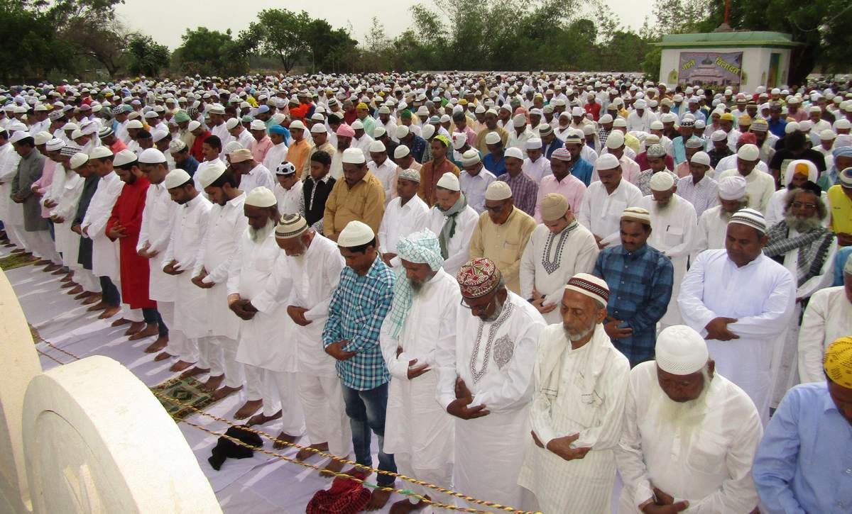 EID 2018 celebration in purvanchal and muslim people pray for peace