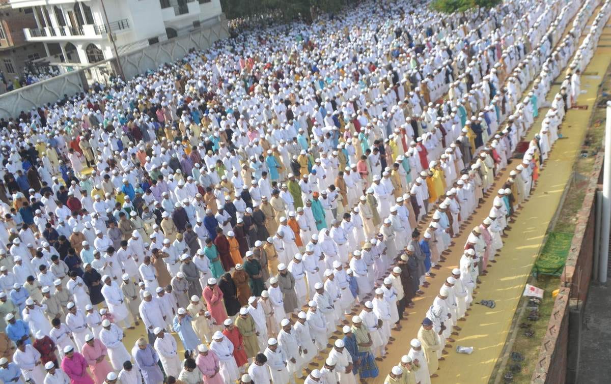 EID 2018 celebration in purvanchal and muslim people pray for peace