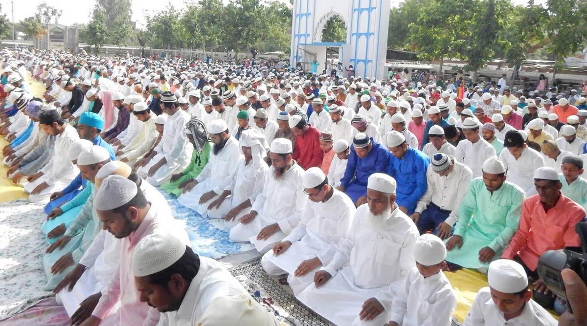 EID 2018 celebration in purvanchal and muslim people pray for peace