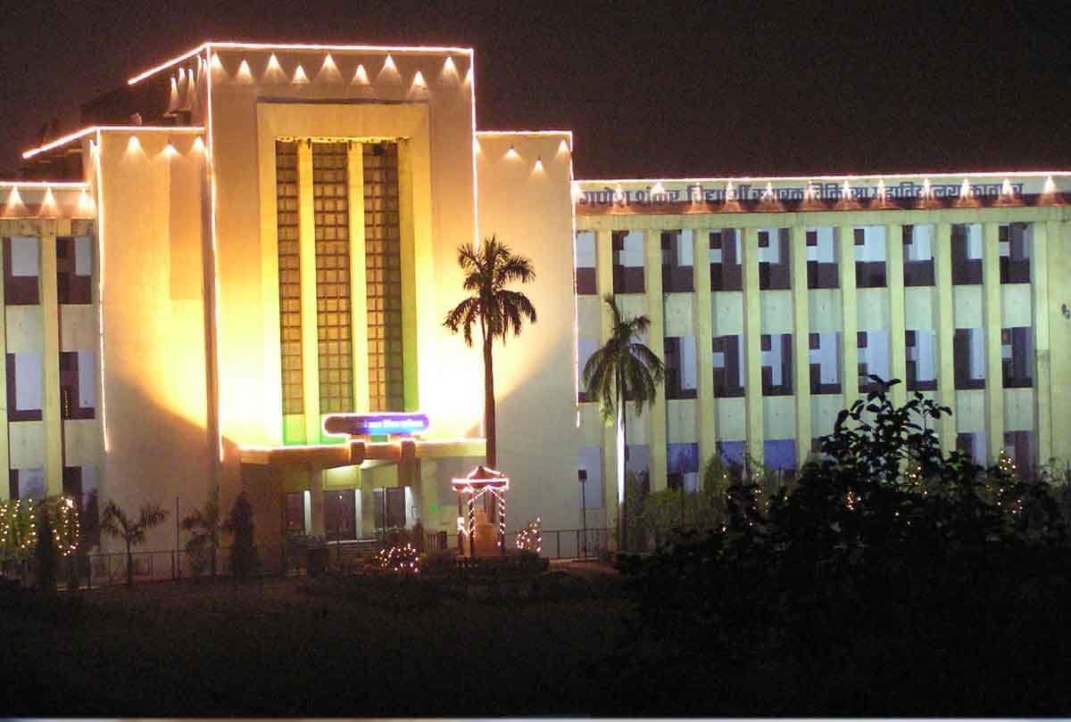 Junior Doctor Complaint about ragging in medical college kanpur