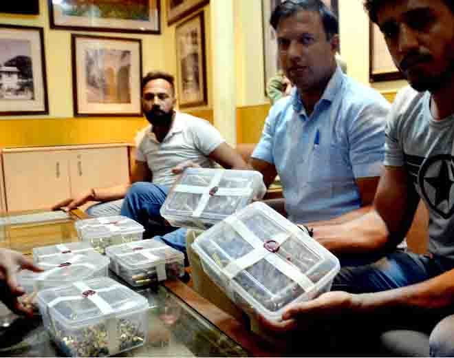delhi special Cell caught  the biggest consignment of illegal cartridges,  Gun House owner arrested