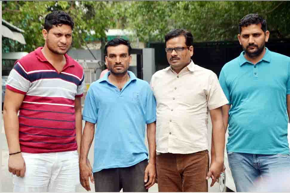delhi special Cell caught  the biggest consignment of illegal cartridges,  Gun House owner arrested