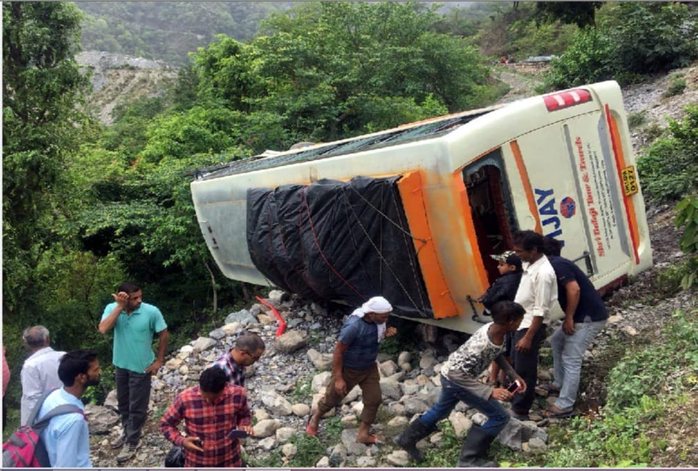  Miracle save 34 jammu kashmir pilgrims during accident on yamunotri highway