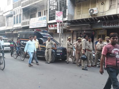  communal tension in sadar market of firozabad