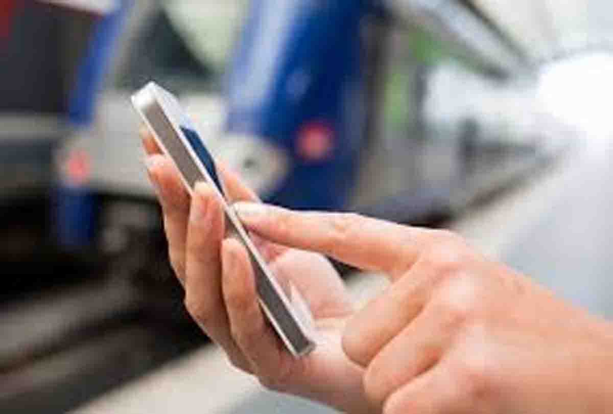 Mobile addiction caused family strife