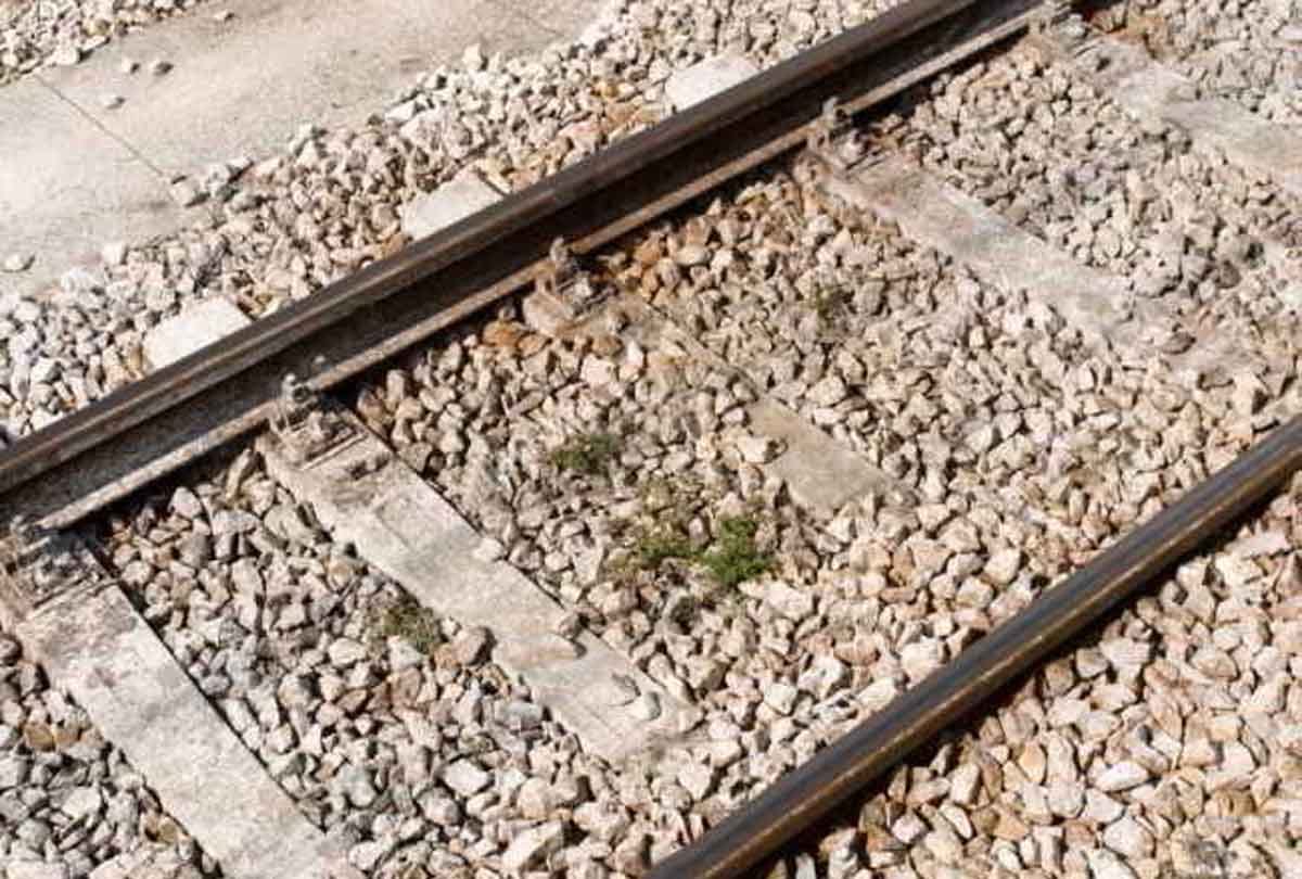 girl committed suicide in objection of gutkha chewing