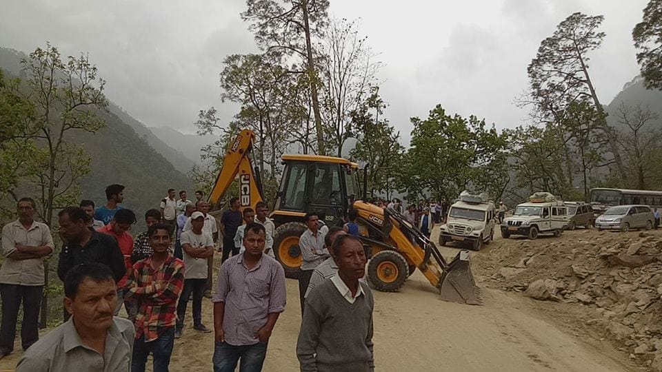 Heavy rain killed a taxi driver in haldwani alert for five districts