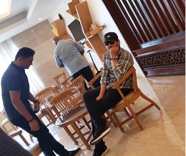  South actor mahesh babu and puja hegde arrives dehradun for shooting