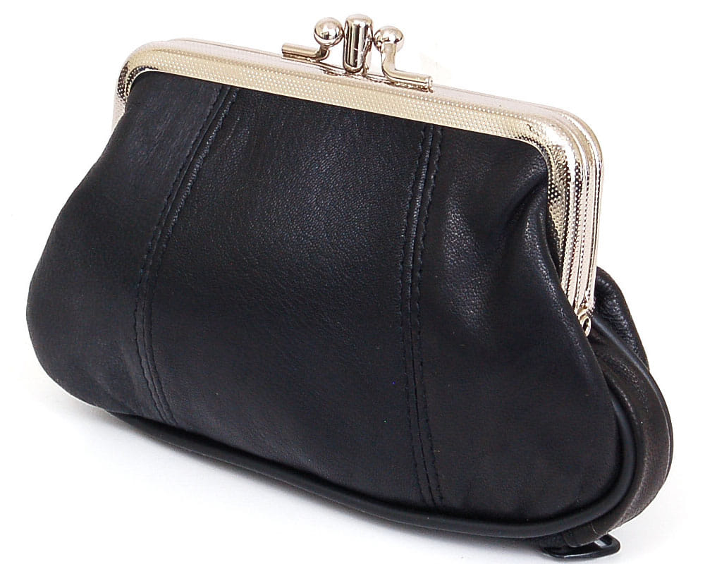7 Things you should never carry in your wallet